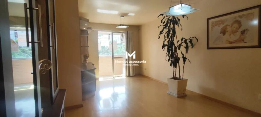 Apartamento 3 quartos semimobiliado