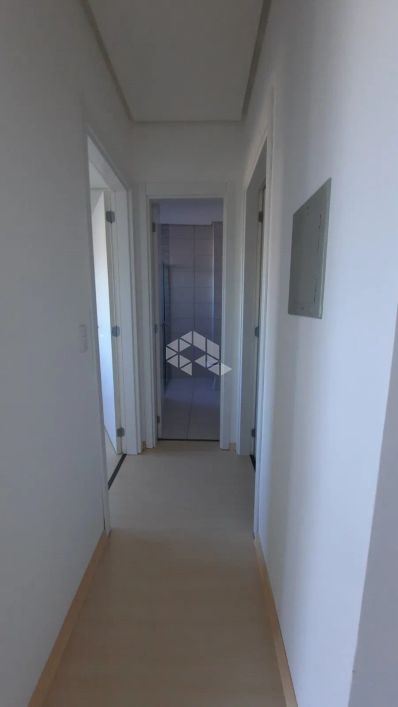 Apartamento 2 dormitórios, sacada com churrasqueira, elevador, 1 vaga no Rio Branco