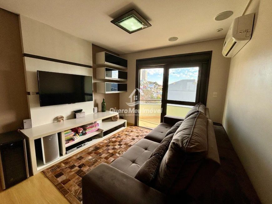 Apartamento com 2 sacadas no Universitário