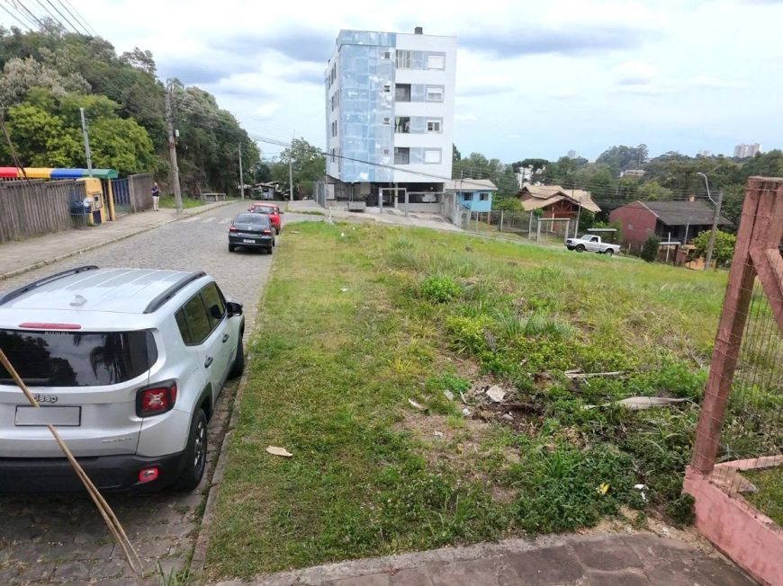 CAXIAS DO SUL - Terreno Padrão - PRESIDENTE VARGAS