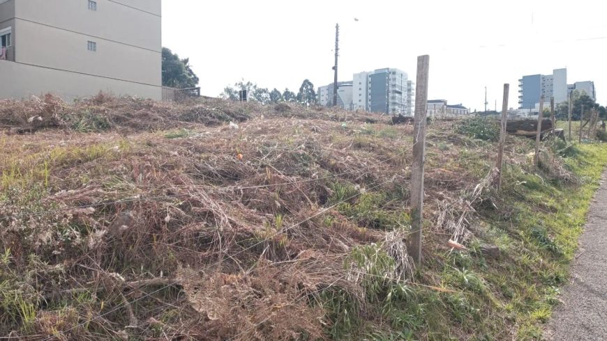 Excelente terreno de esquina no Bairro Jardim do Shopping! Ótima orientação solar (Norte/Leste) e lo