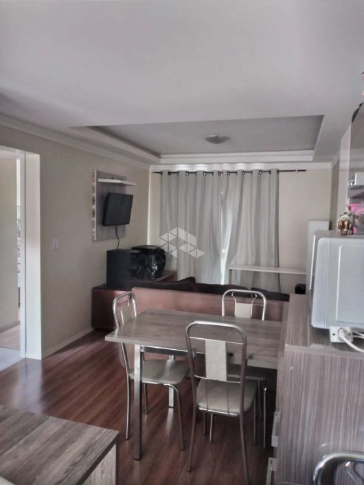 Apartamento em Desvio Rizzo