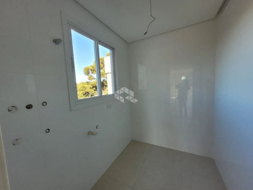 Apartamento de 02 dormitórios no bairro Salgado Filho em Caxias do Sul