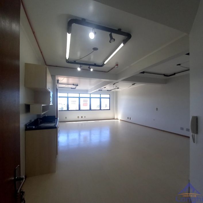 SALA AÉREA CENTRO COMERCIAL ARMANDO MICHIELON