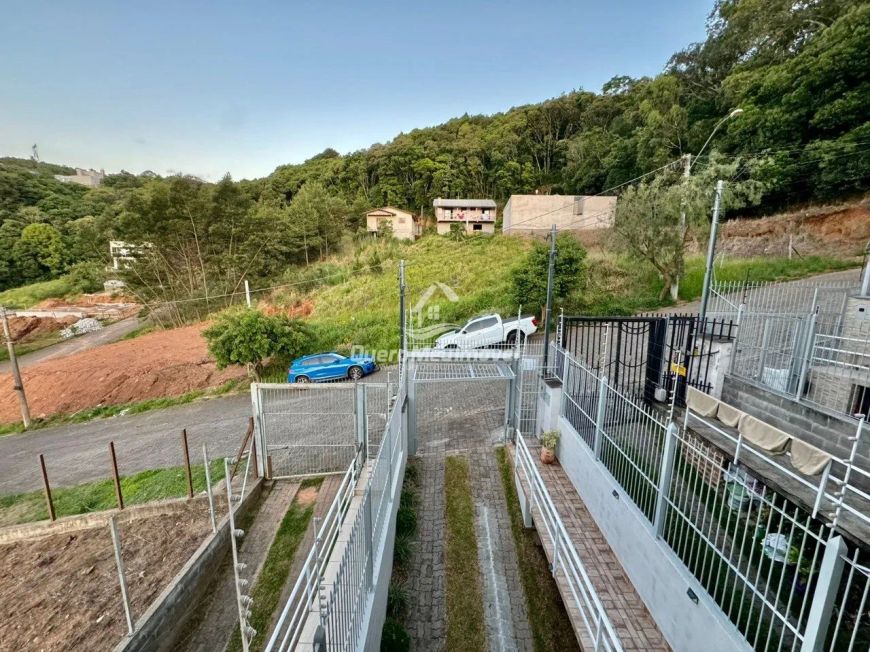 Sobrado triplex à venda no São Luiz