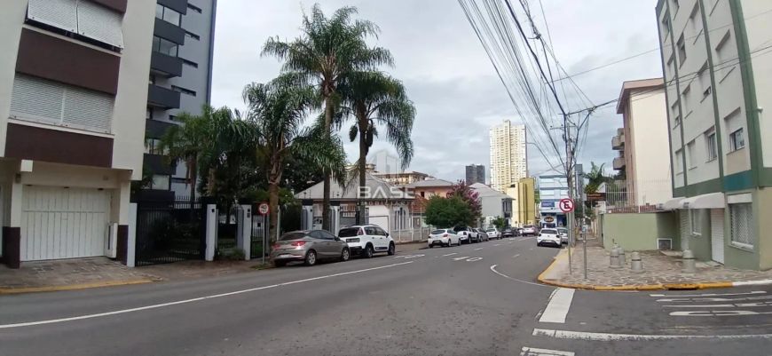 Ótimo apartamento na área central da cidade, próximo a FSG e Parque dos macaquinhos, semimobiliado,