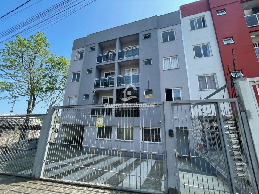 Apartamento semimobiliado à venda Santa Catarina