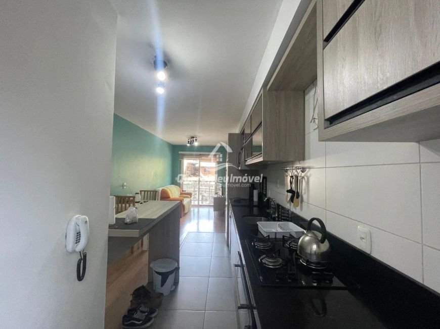 Apartamento semimobiliado à venda Santa Catarina