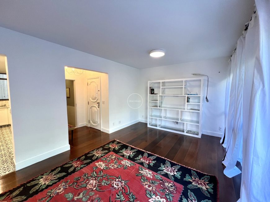 Apartamento totalmente reformado na Gávea!