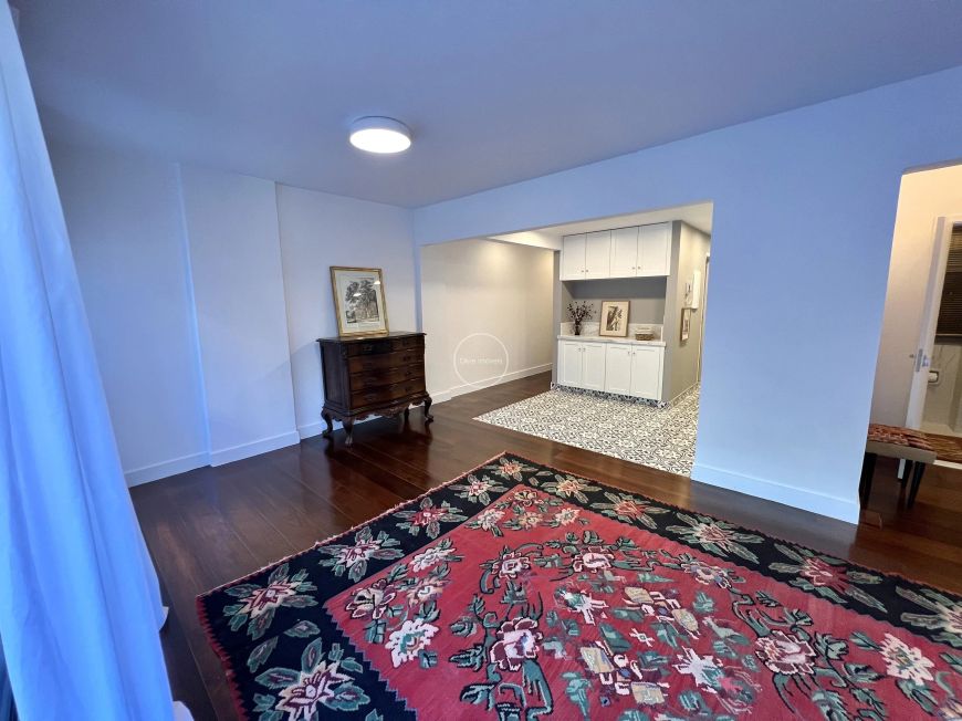 Apartamento totalmente reformado na Gávea!