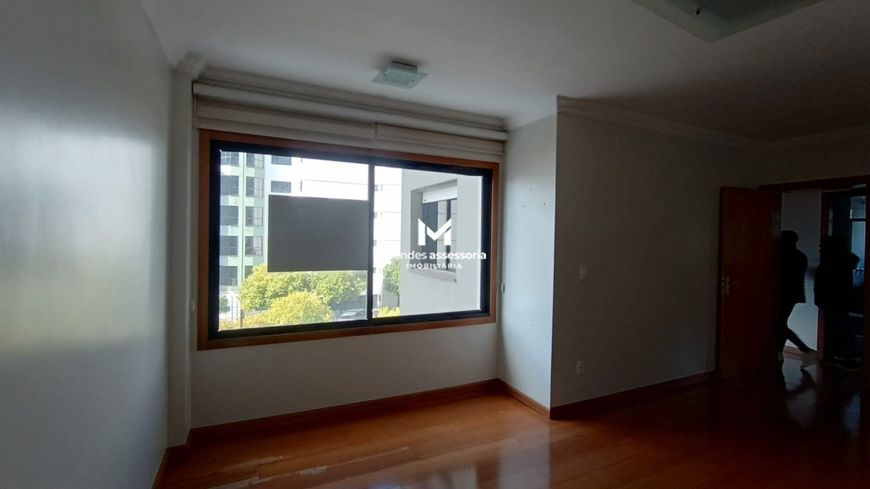 Ótimo Apartamento em Lourdes