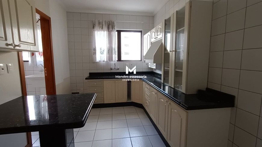 Ótimo Apartamento em Lourdes