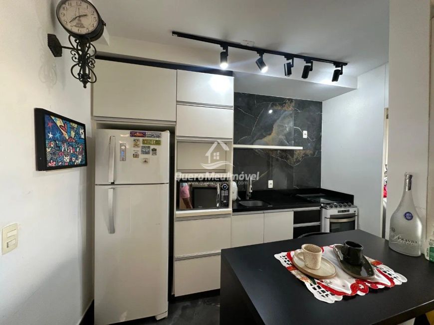 Apartamento mobiliado à venda no Santa Catarina