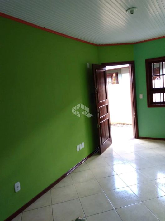 linda casa no bairro Desvio Rizzo