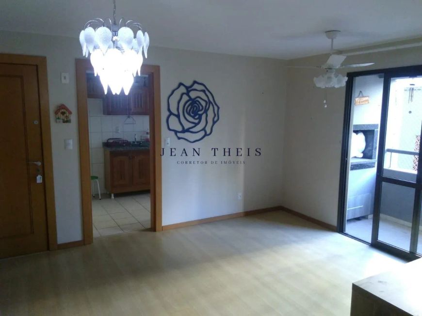 Apartamento Semi Mobiliado à venda no Centro
