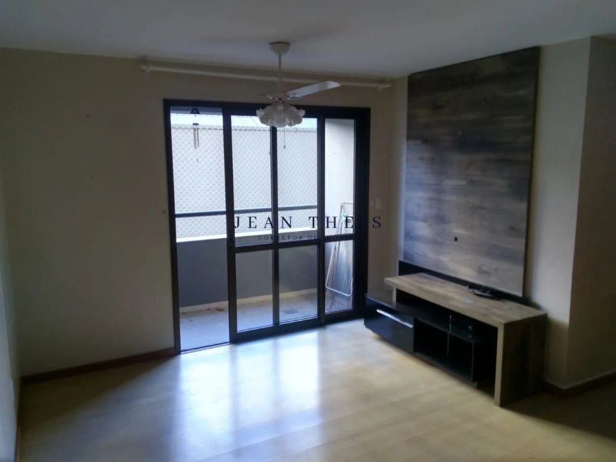 Apartamento Semi Mobiliado à venda no Centro