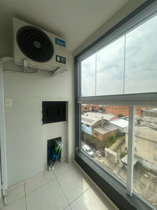 Belíssimo apartamento semimobiliado em excelente localização no Bairro Fátima! Local calmo, pois é f