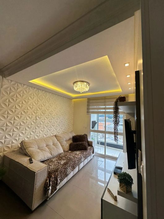 Belíssimo apartamento semimobiliado em excelente localização no Bairro Fátima! Local calmo, pois é f