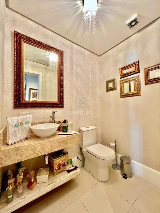 Apartamento semi-mobiliado com uma vista espetacular