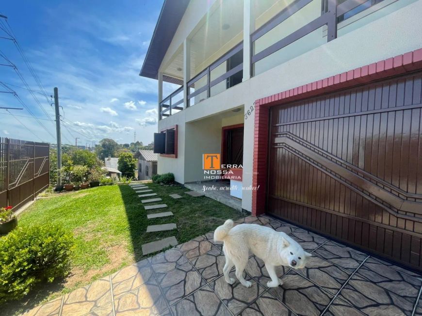 Casa 02 pisos e 02 moradias, à venda Diamantino, Caxias do Sul, RS