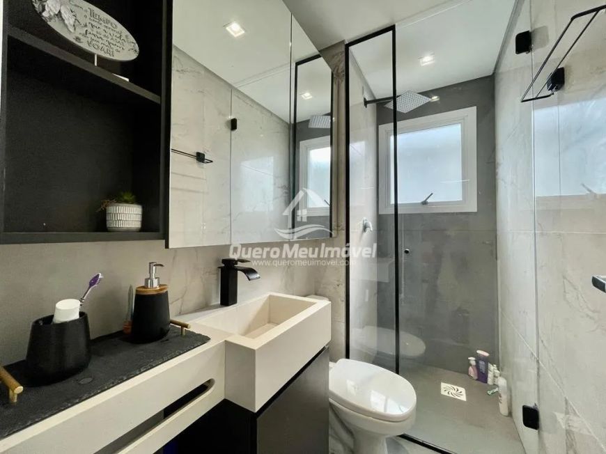 Apartamento mobiliado com Terraço