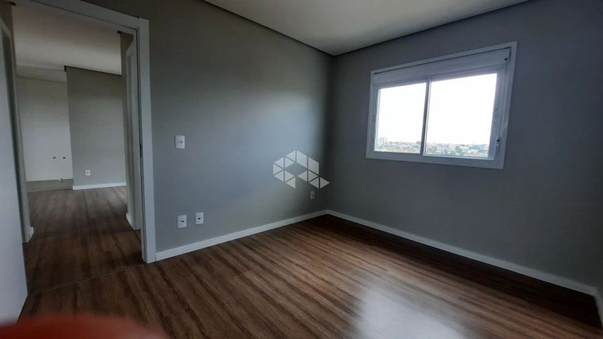 Lindo apartamento com suíte, sacada com churrasqueira, elevador, 1 vaga de garagem