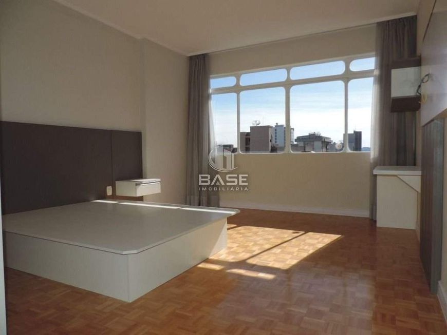 Apartamento mobiliado com 3 dormitórios, sendo 1 suíte, banheiro social, cozinha, área de serviço se