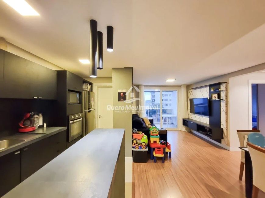 Apartamento com 2 dormitórios no Panazzolo