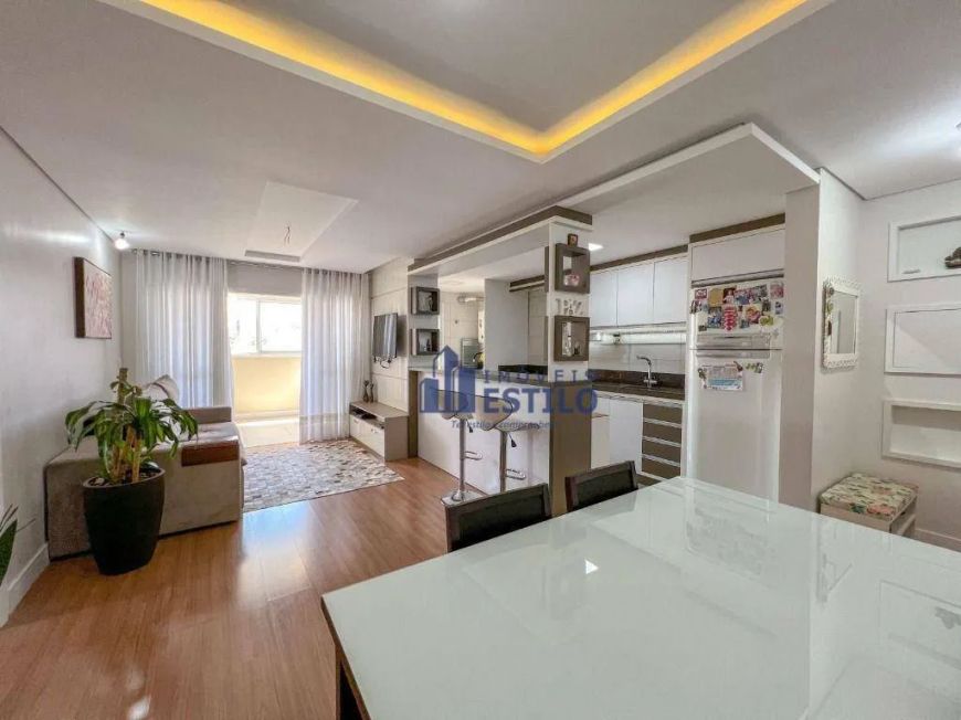 Apartamento com 3 dormitórios à venda, 104 m² por R$ 585.000,00 - Santa Catarina - Caxias do Sul/RS