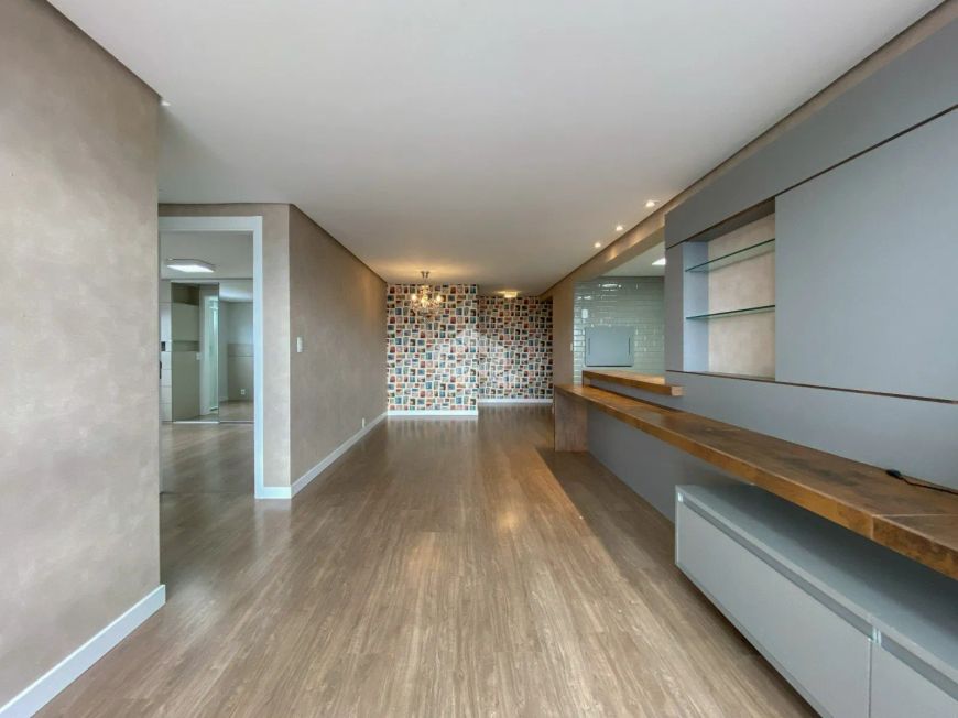 Apartamento com 2 quartos, sendo 1 suíte no Villagio em Caxias do Sul