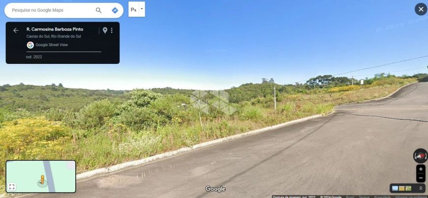 Terreno de esquina com 423 m², localizado no Bairro São Giacomo.