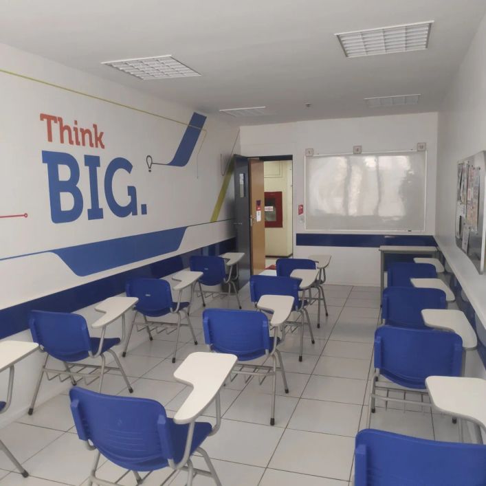 Real Up Vende: Magnifica sala no melhor prédio