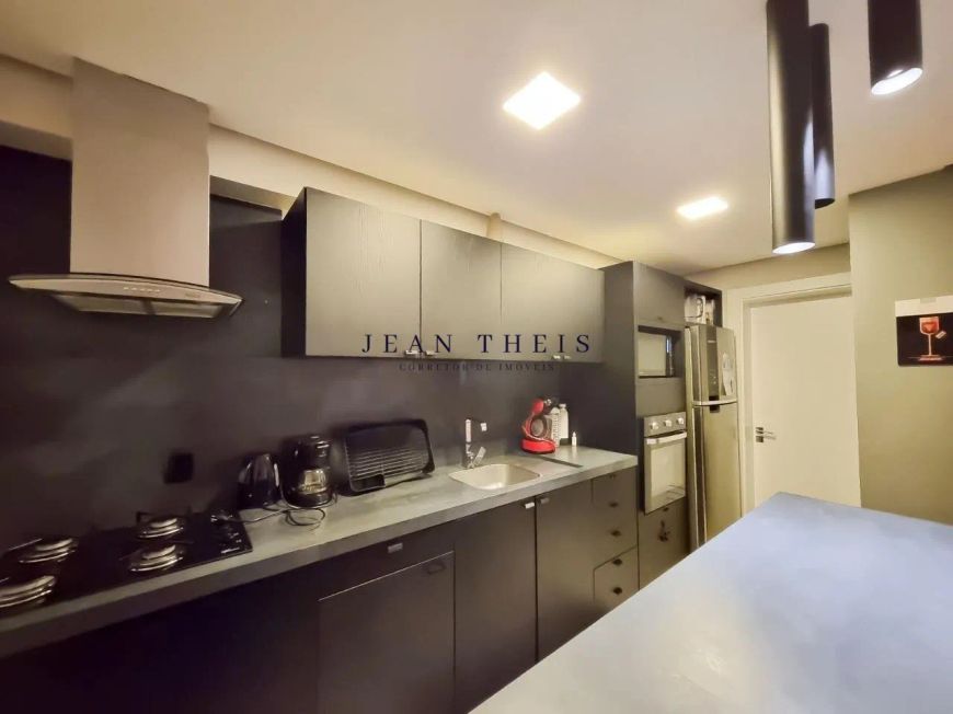 Apartamento Semi Mobiliado à venda no Panazzolo
