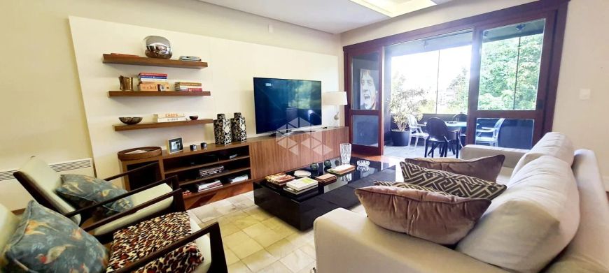 Apartamento em Colina Sorriso