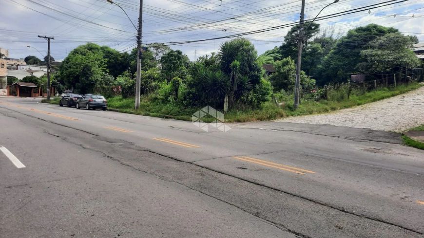 Terreno de esquina no Bairro Charqueadas pronto para construir