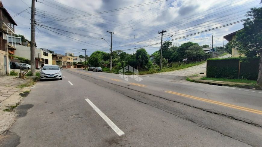 Terreno de esquina no Bairro Charqueadas pronto para construir