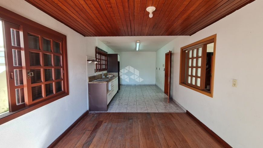 Casa 3 quartos 1 suíte 2 vagas de garagem no bairro Bela Vista