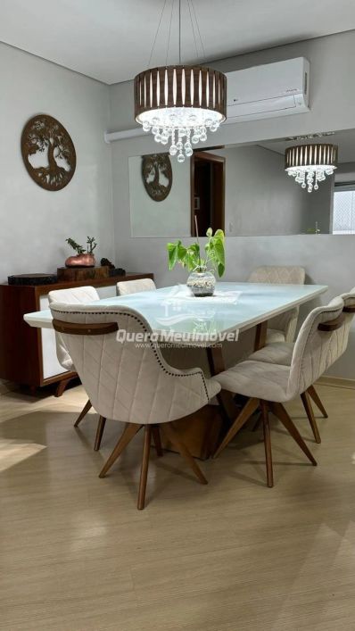 Apartamento semi mobiliado 2 quartos em Ana Rech