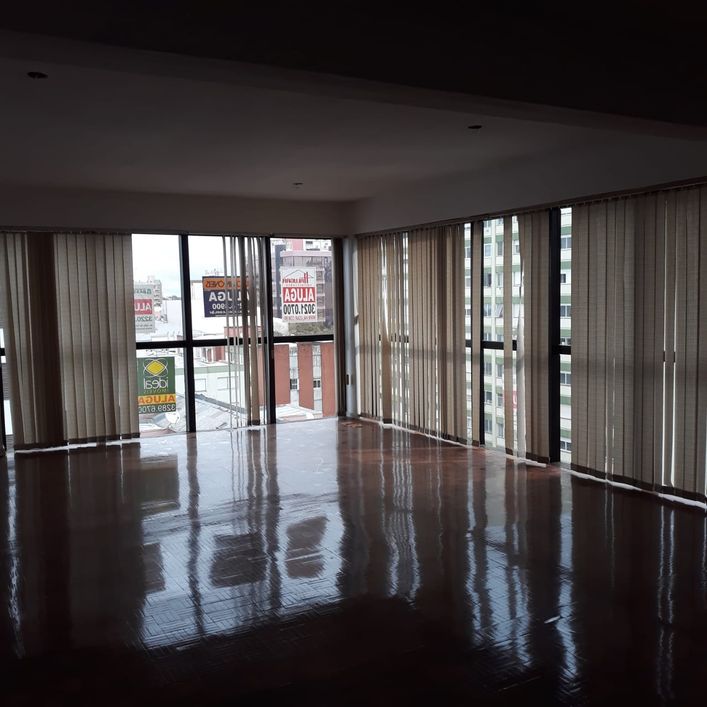 Sala/Conjunto para venda possui 160 metros quadrados em Centro - Caxias do Sul - Rio Grande do Sul