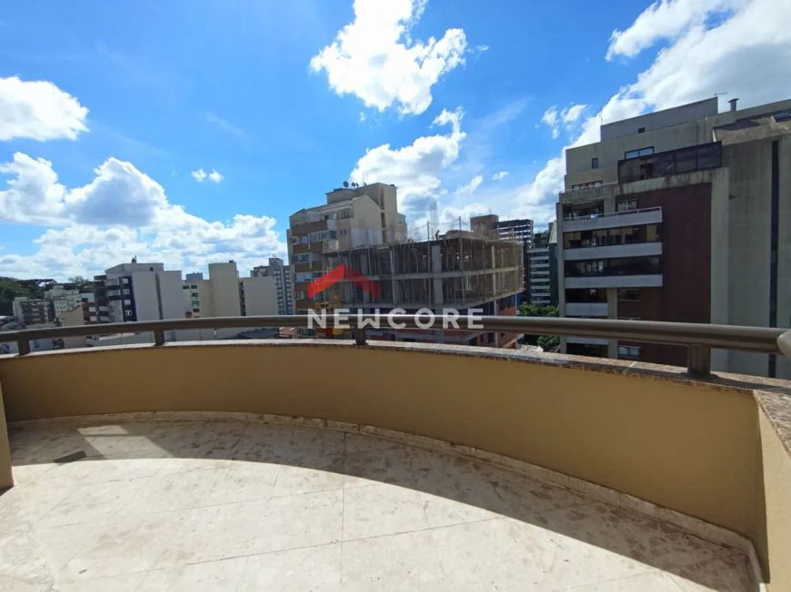 Cobertura em Rua Visconde de Mauá - São Pelegrino - Caxias do Sul/RS