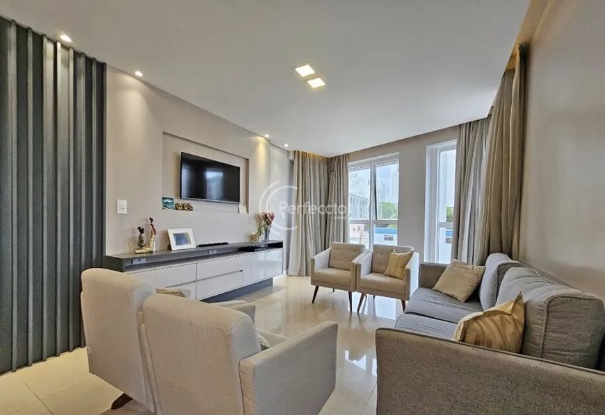 Apartamento Semimobiliado São 133,08m² privativos &amp;amp;#10004;3 suítes, sendo a suíte master com clo