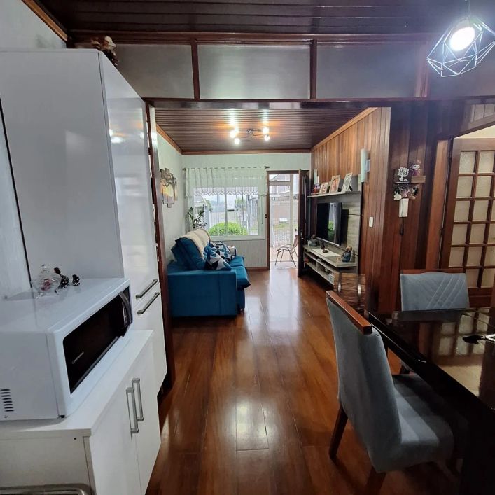 Venda de Casa em Caxias do Sul-RS, bairro Santa Lúcia