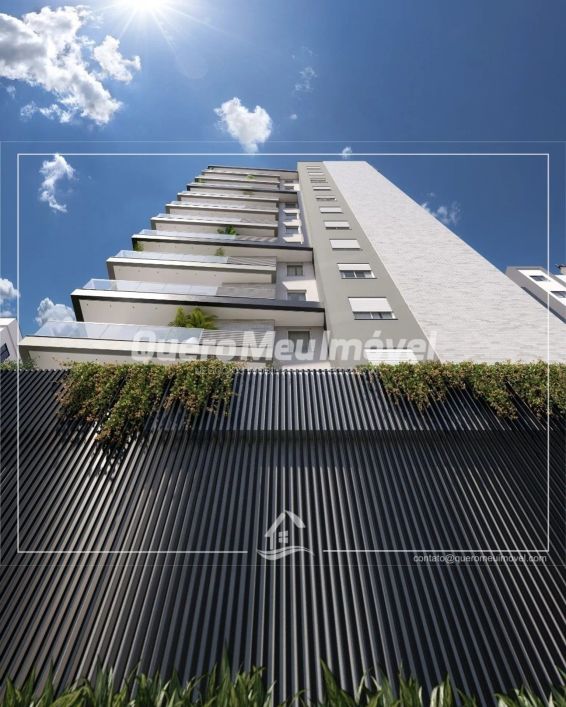 Apartamento à venda no São Pelegrino.