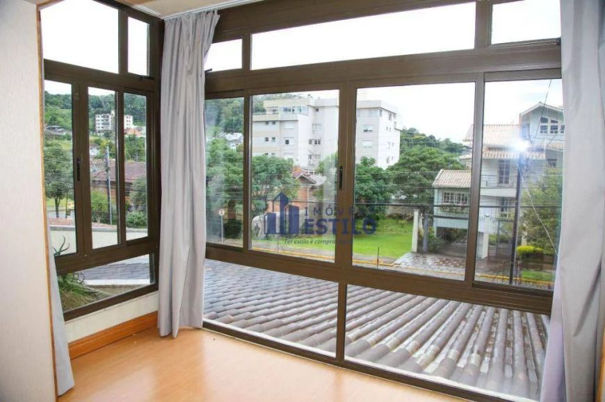 Casa com 4 dormitórios à venda, 323 m² por R$ 1.114.000,00 - Colina Sorriso - Caxias do Sul/RS