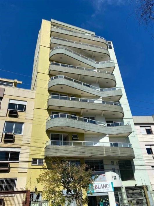 Excelente e amplo apartamento no Bairro Rio Branco! Com 03 dormitórios (02 suítes, sendo 01 master c