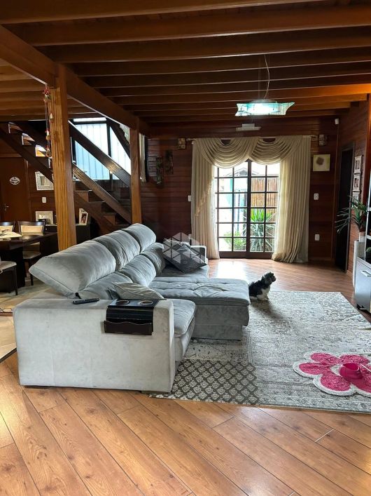 Casa 3 dormitório 2 banheiros com churrasqueira no Bairro Jardim Eldorado