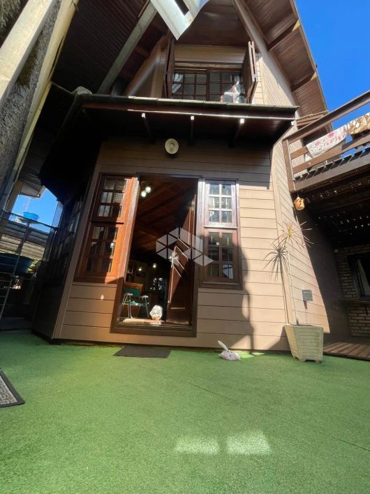 Casa 3 dormitório 2 banheiros com churrasqueira no Bairro Jardim Eldorado