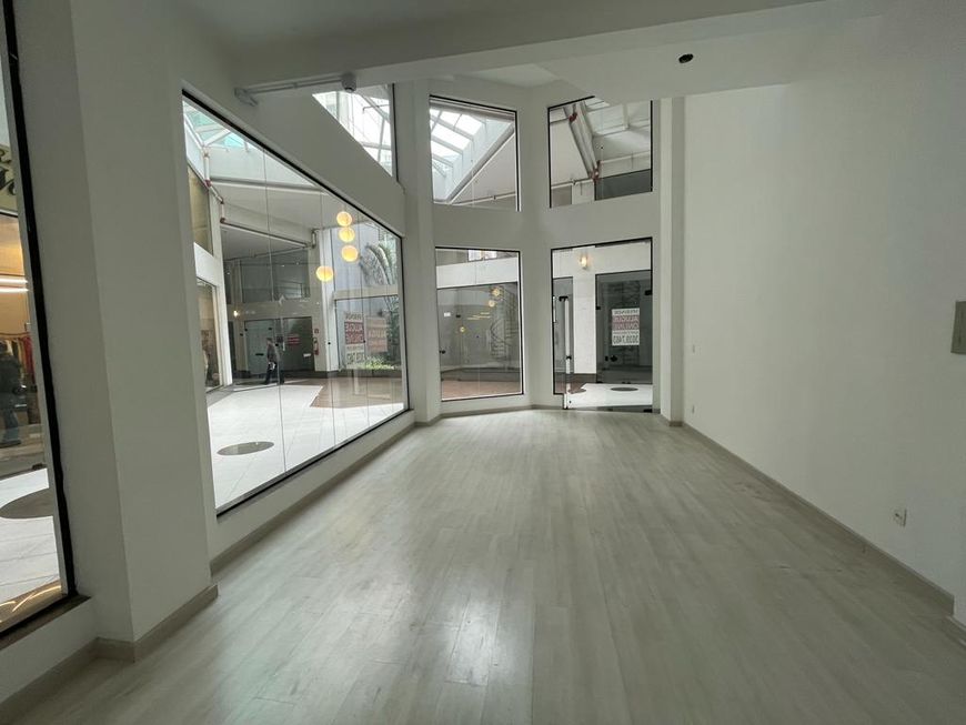 BENTOALVES aluga loja térrea c/ 40m2, próximo Igreja São Pelegrino - Caxias do Sul - RS