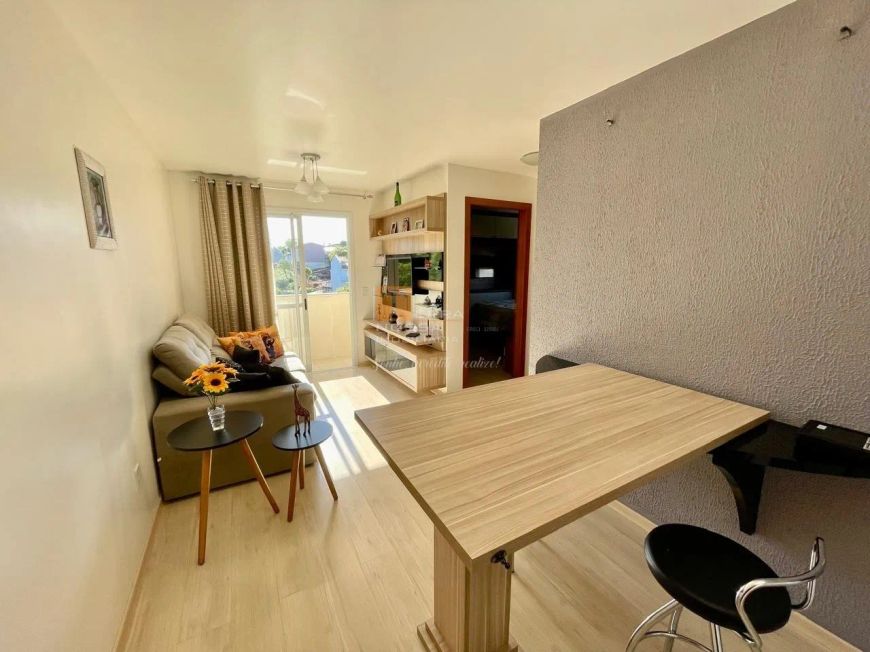 Apartamento semimobiliado com 2 Dormitórios, Bairro Charqueadas, em Caxias do Sul - RS.