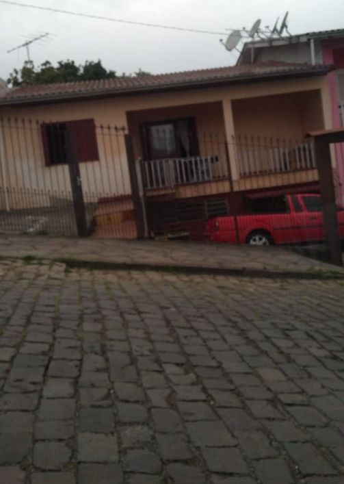 Venda de Casa em Caxias do Sul-RS, bairro Abramo Susin